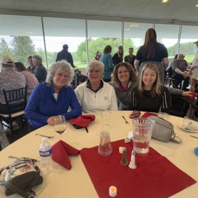 golfers at dinner